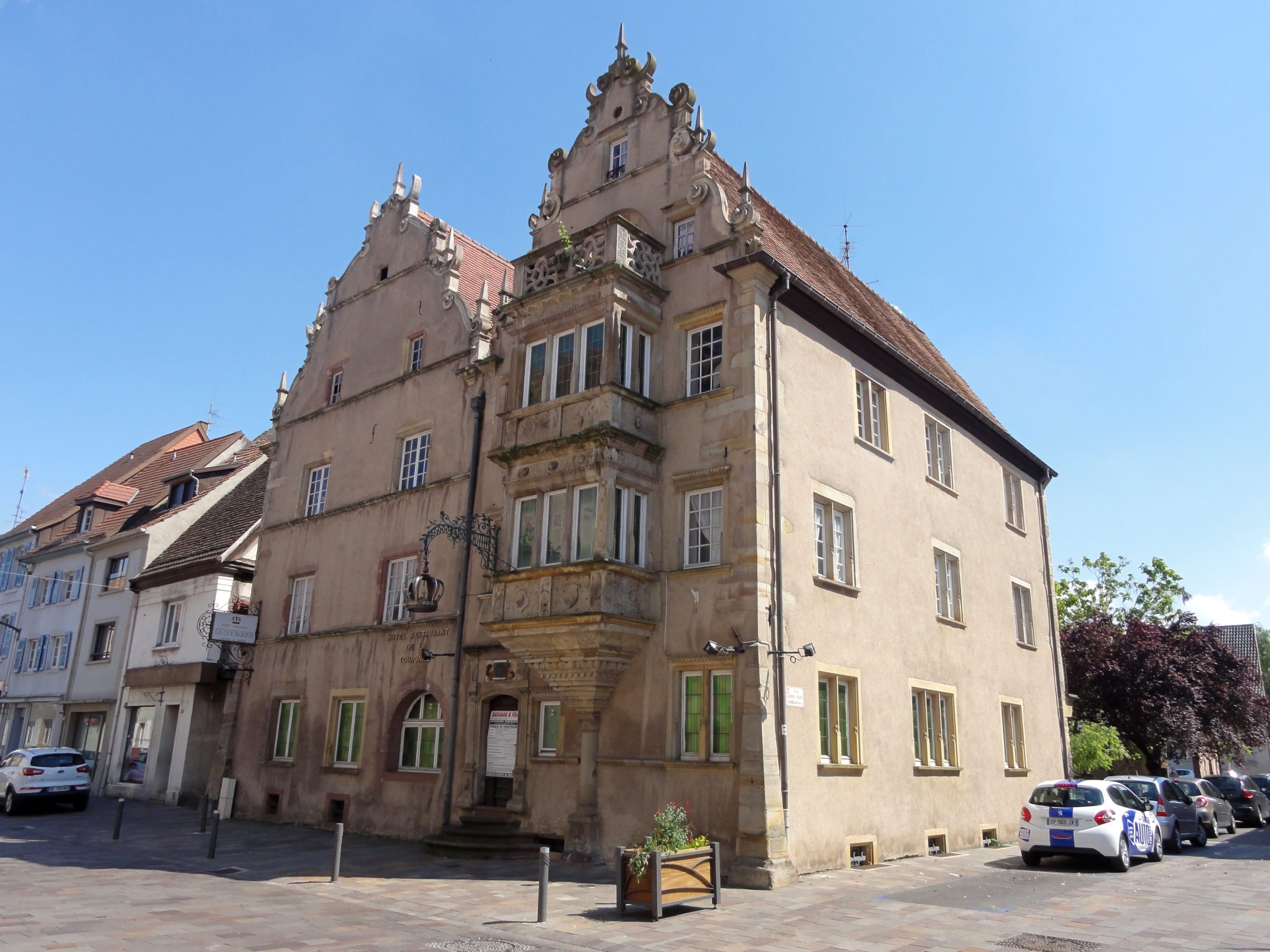 hôtel la couronne – hôtel historique pour un mariage gastronomique à ensisheim