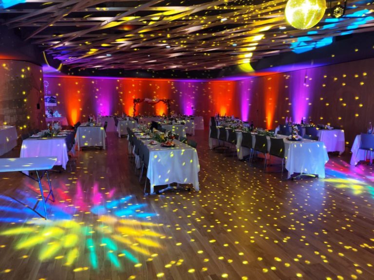 salle reception ambiance chaude